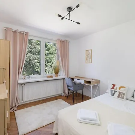Ecru Spacious 2 Bedroom Family Wwa68 * 바르샤바