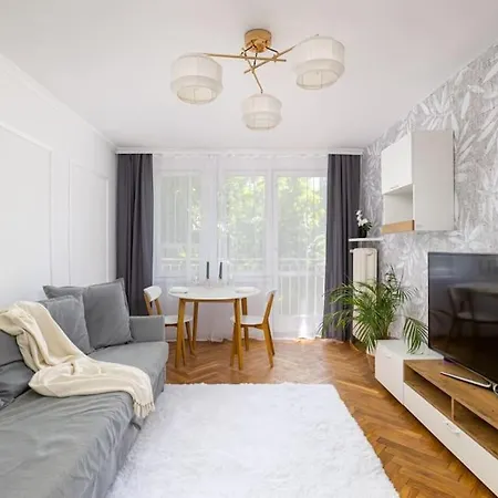 Ecru Spacious 2 Bedroom Family Wwa68