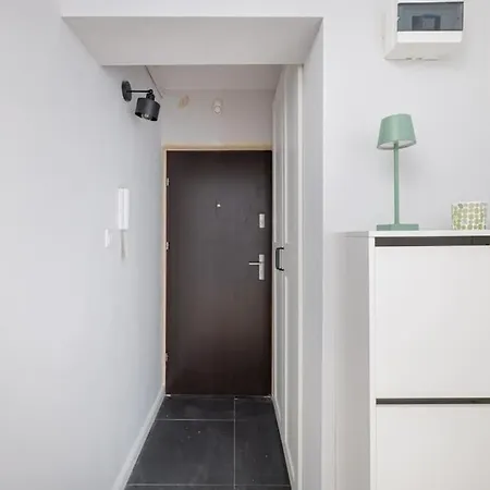 Ecru Spacious 2 Bedroom Family Wwa68 아파트