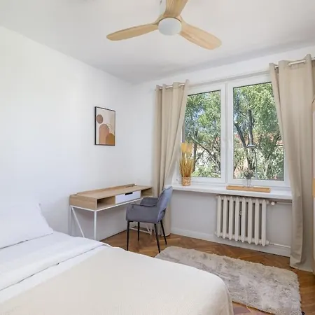 Ecru Spacious 2 Bedroom Family Wwa68 아파트